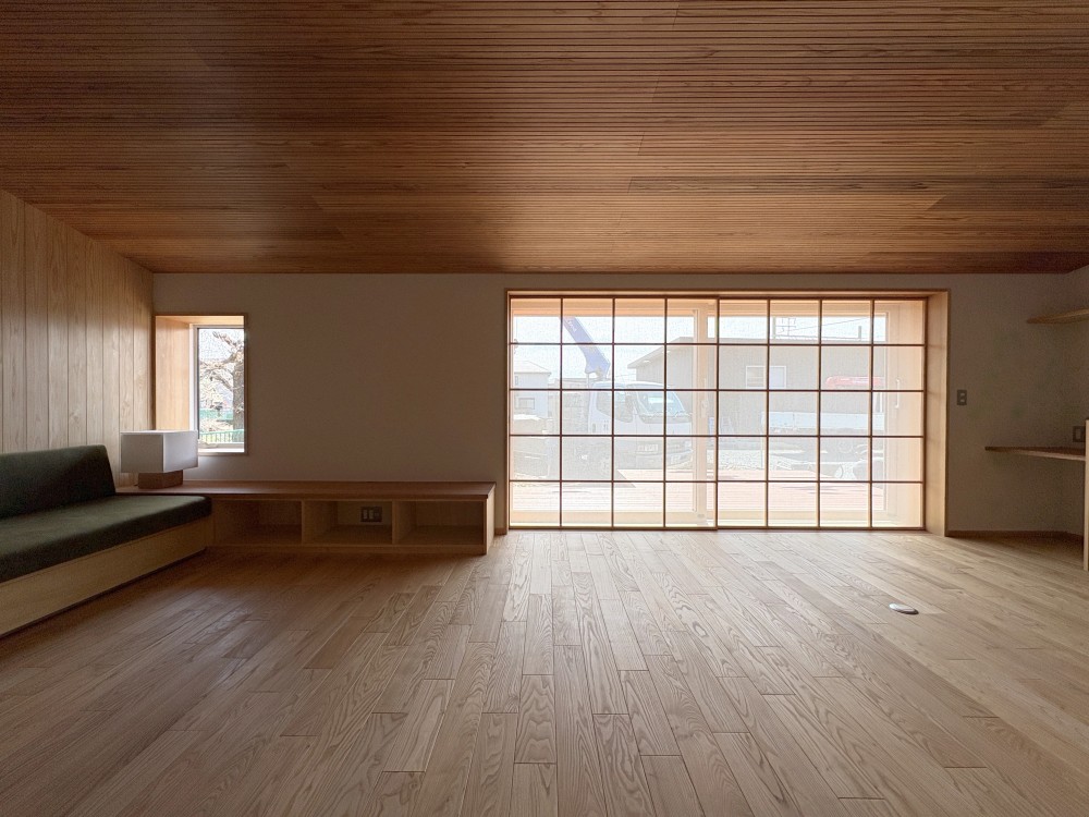 「伊奈の住居」